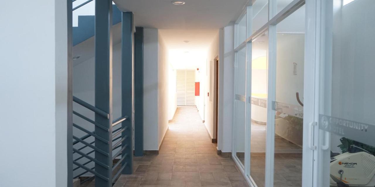 Opportunity Leon Hotel Bagian luar foto