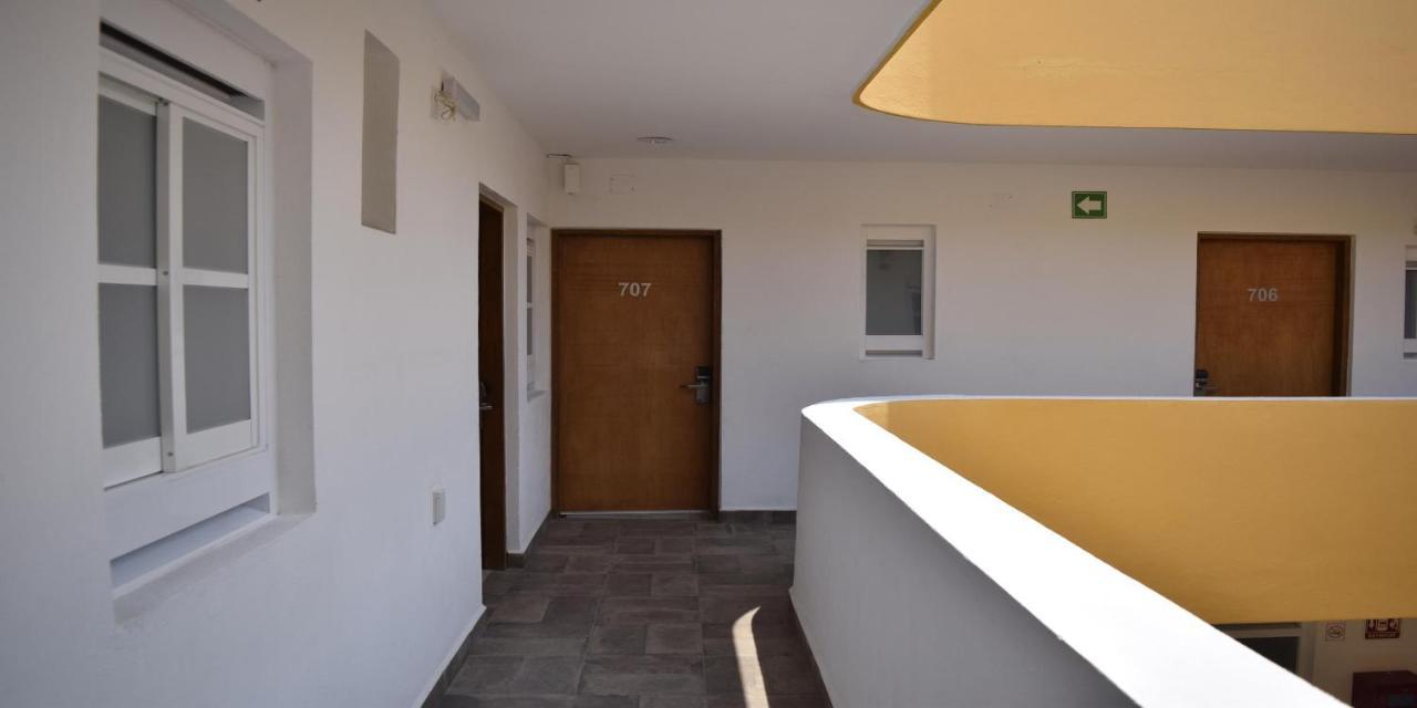 Opportunity Leon Hotel Bagian luar foto