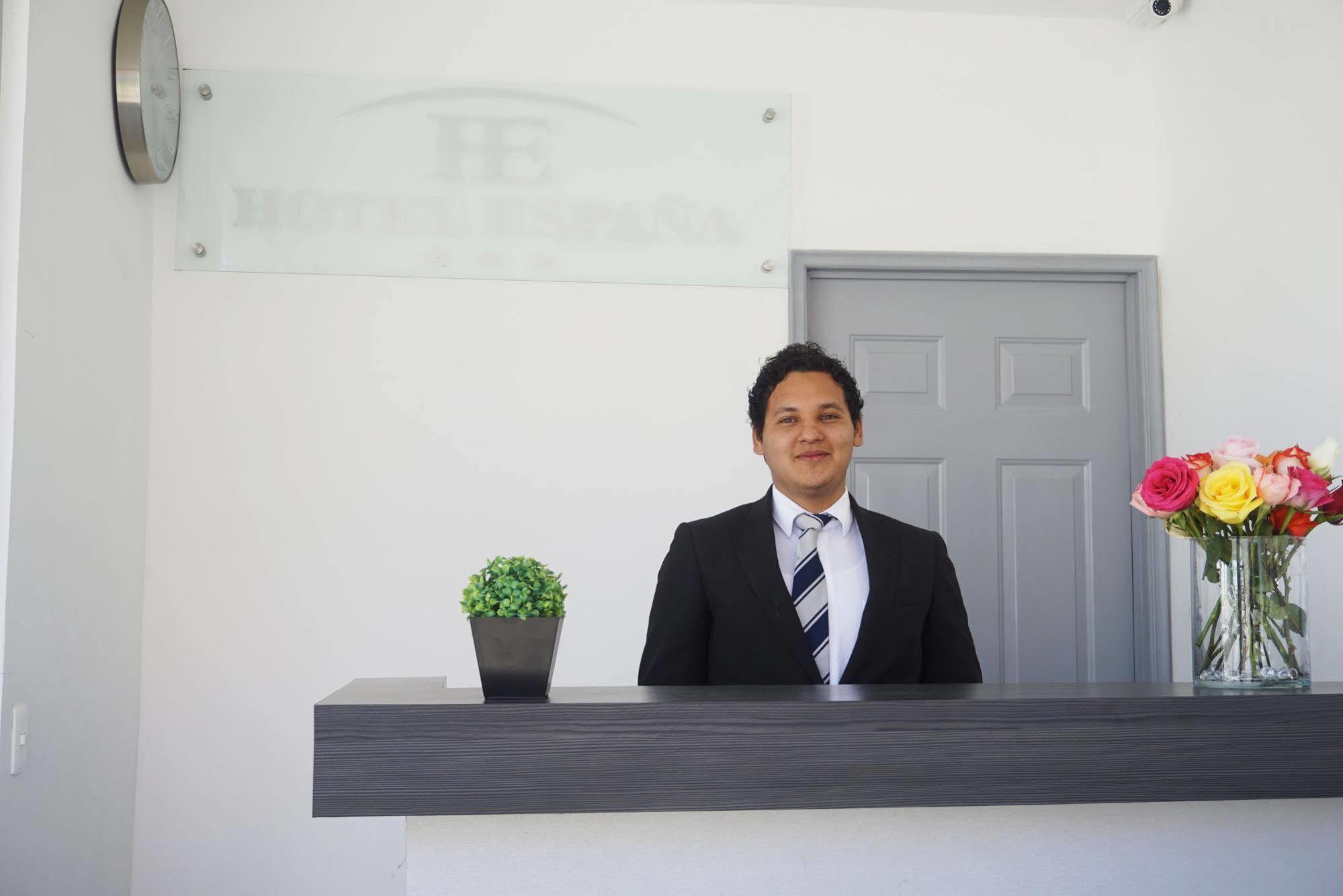 Opportunity Leon Hotel Bagian luar foto