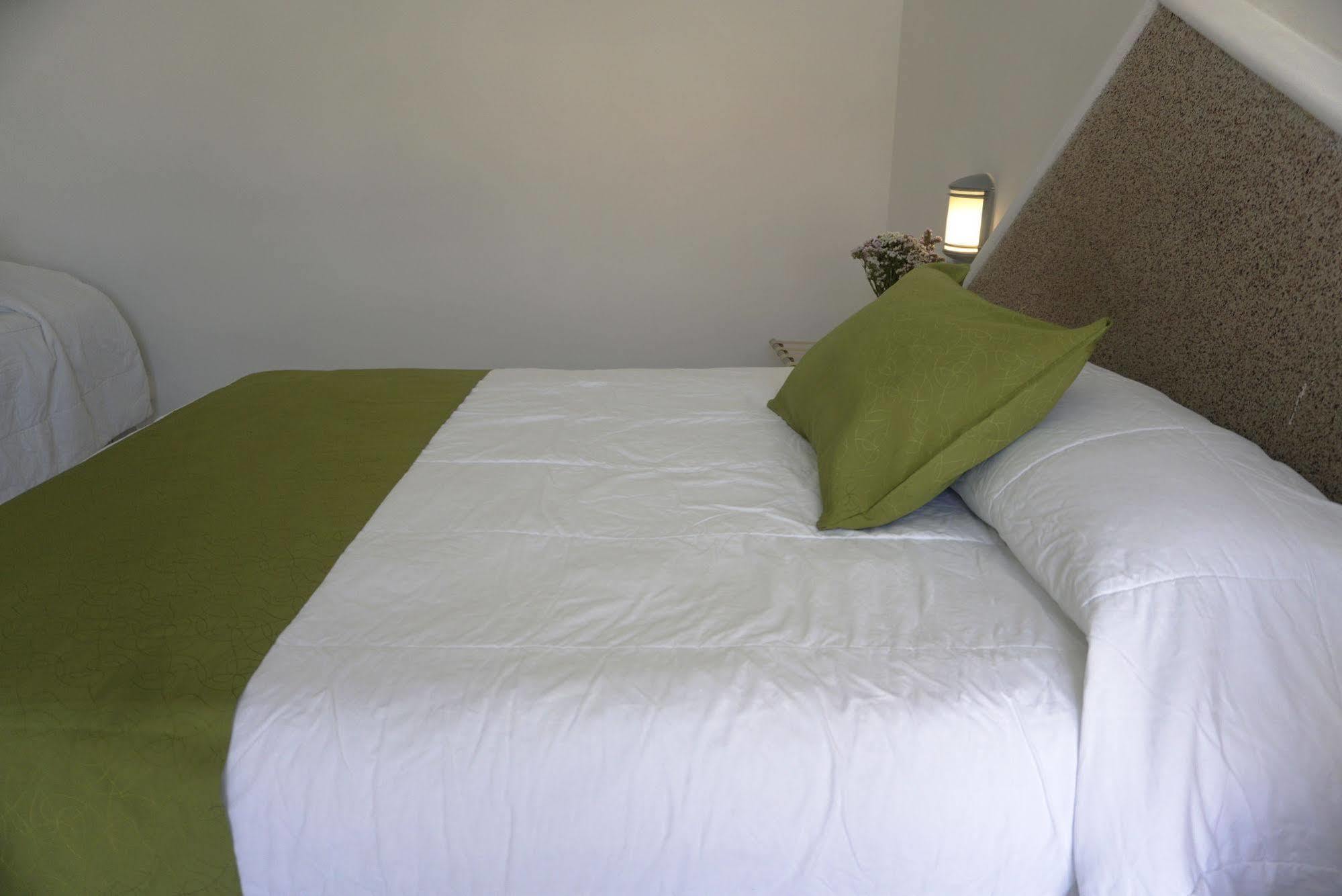 Opportunity Leon Hotel Bagian luar foto