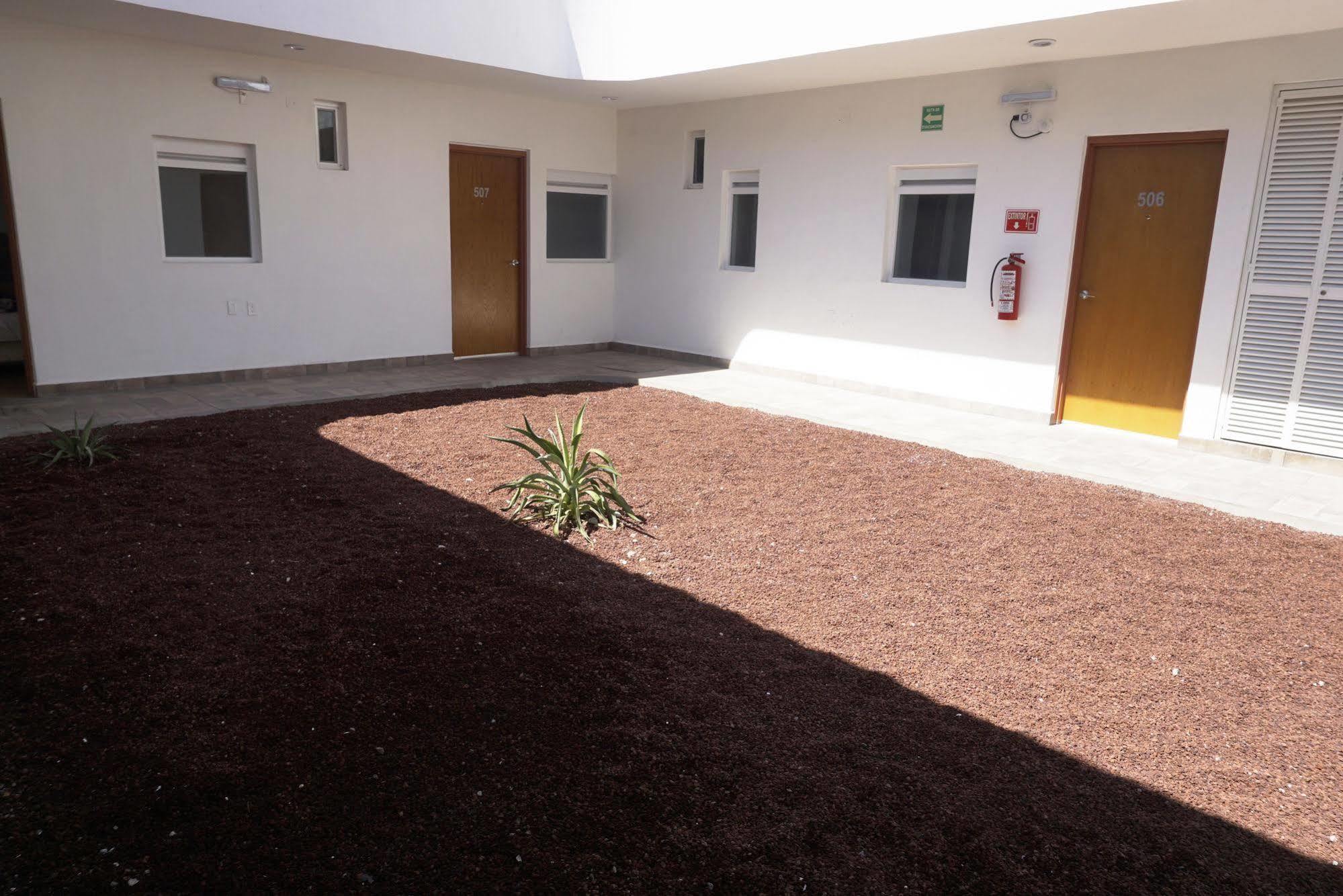 Opportunity Leon Hotel Bagian luar foto